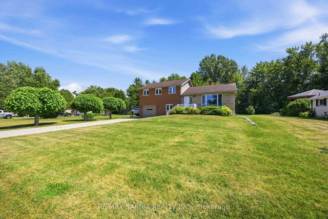 4193 Bluepoint Drive