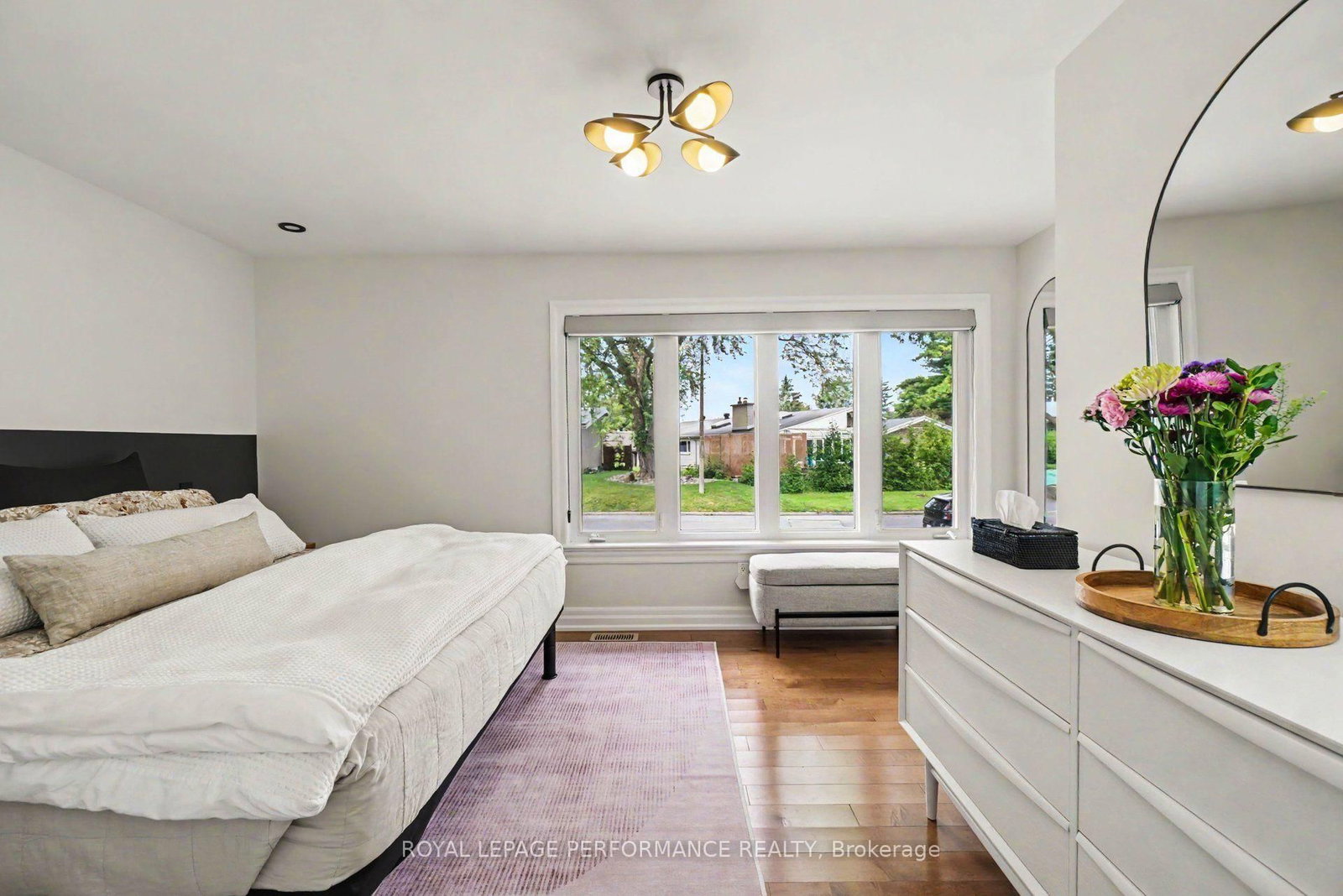 2061 Cabot Street • Ottawa, ON photo 13