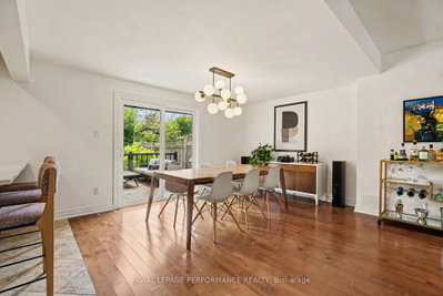 2061 Cabot Street • Ottawa, ON photo 6