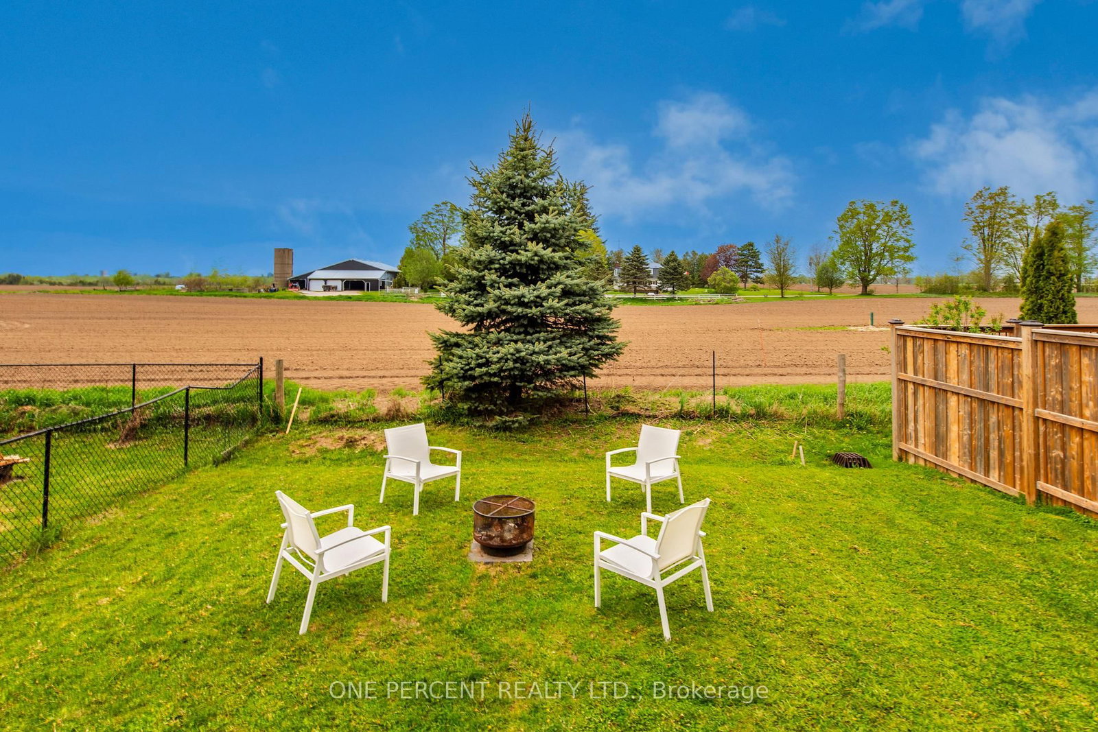 31 Courtney Street • Centre Wellington, ON photo 32