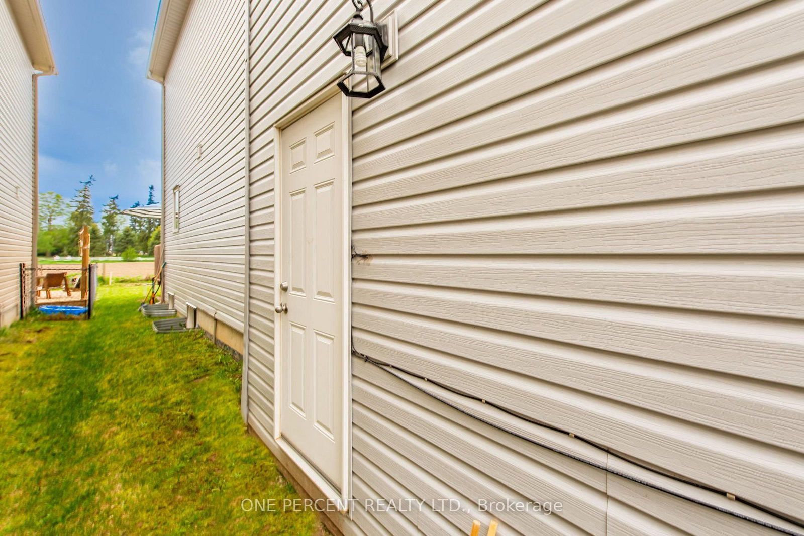 31 Courtney Street • Centre Wellington, ON photo 38