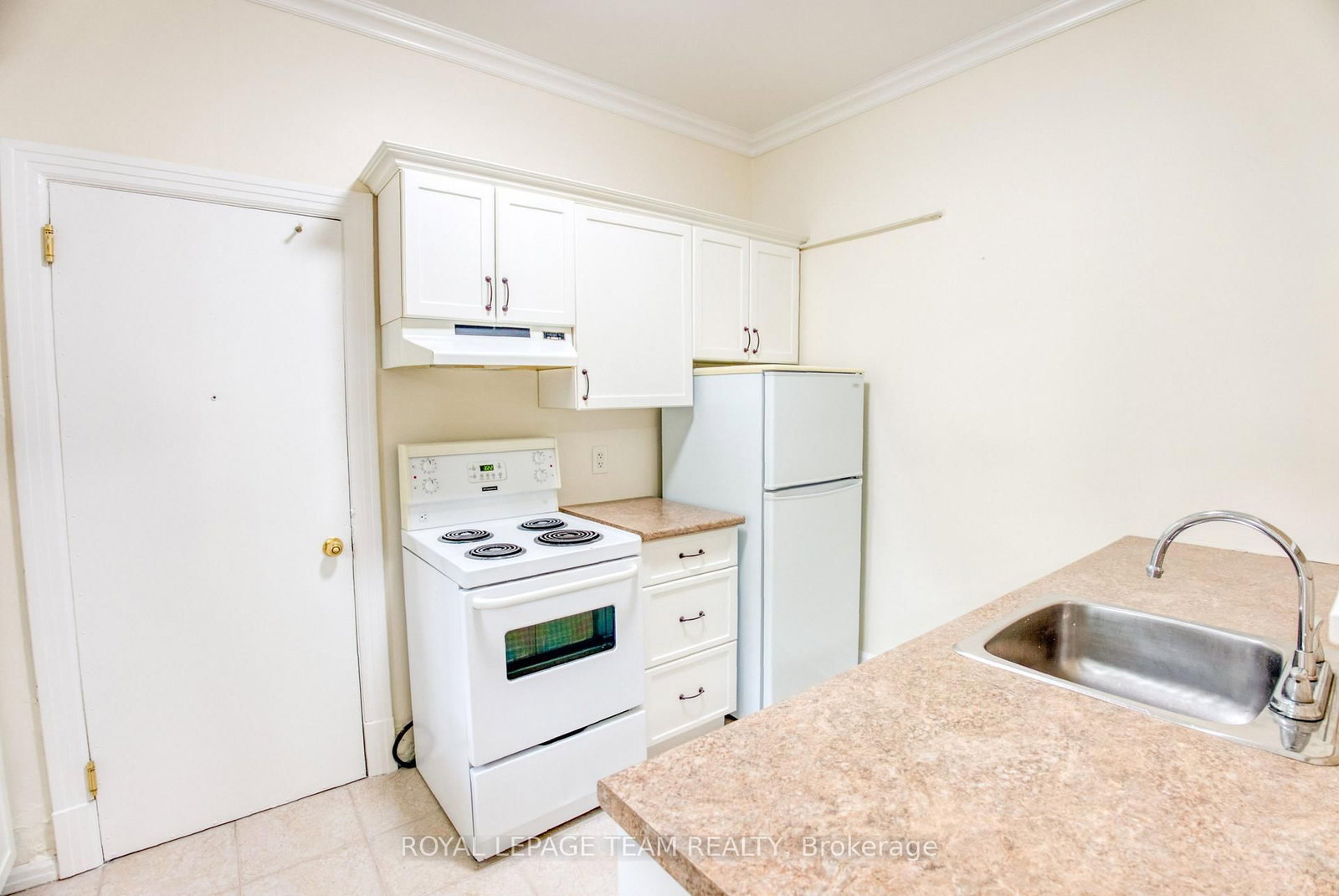 480 Oakhill Road • Ottawa, ON photo 10