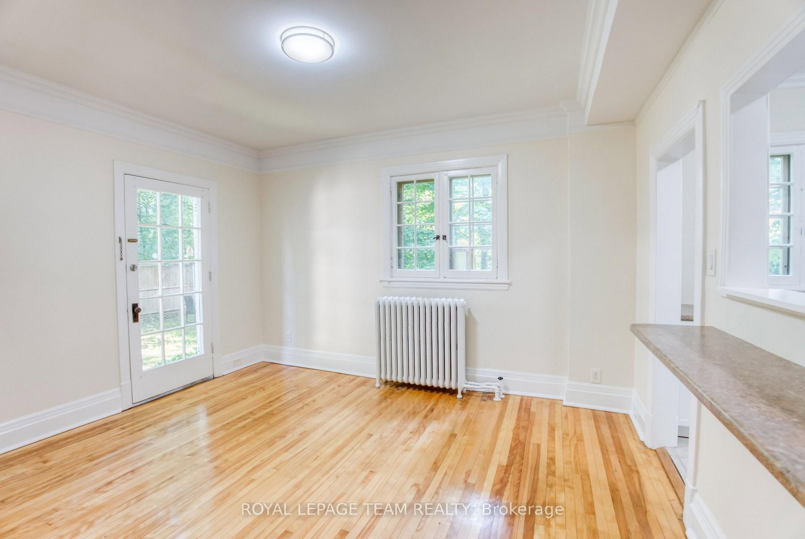480 Oakhill Road • Ottawa, ON photo 4