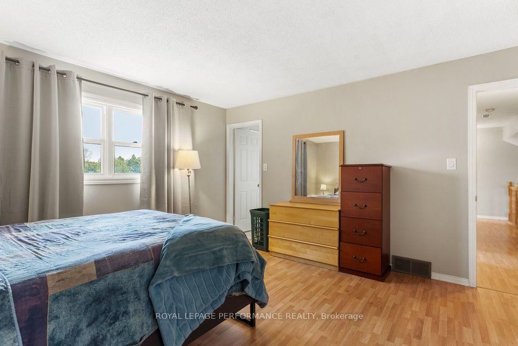 5529 Woodeden Drive • Ottawa, ON photo 19