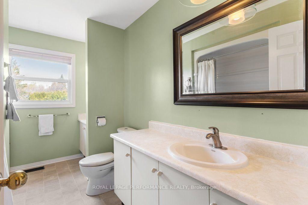 5529 Woodeden Drive • Ottawa, ON photo 21