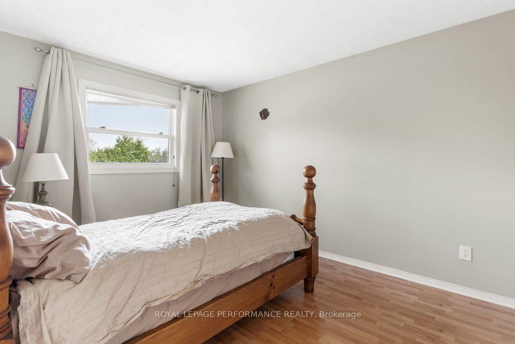 5529 Woodeden Drive • Ottawa, ON photo 24