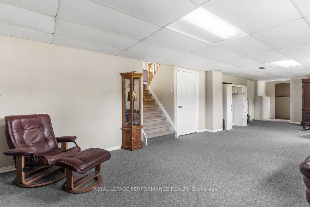 5529 Woodeden Drive • Ottawa, ON photo 27