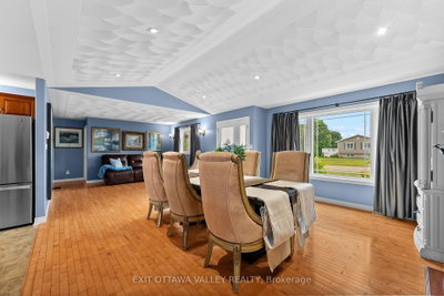 62 Meadowview Drive • Beachburg, ON photo 8