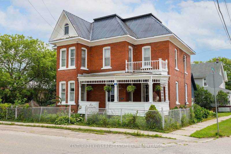 24 King St West St W photo 3