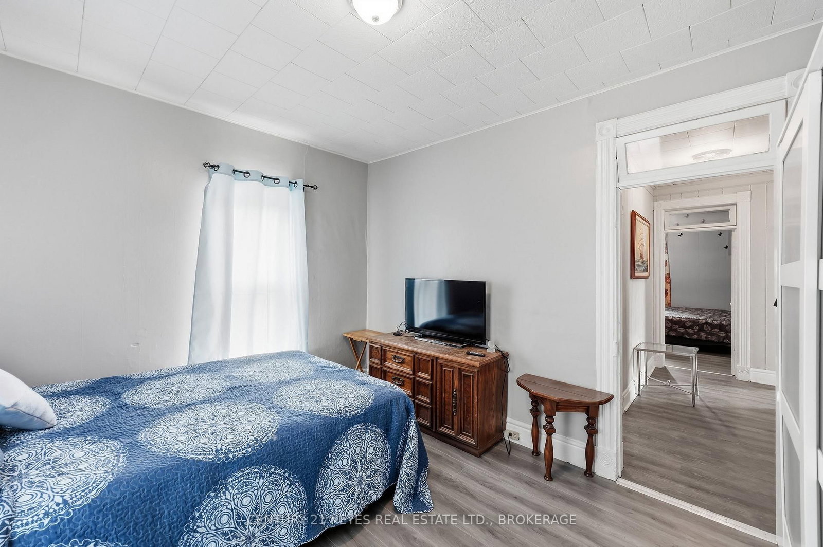 24 King St West Street W • Lansdowne Village, ON photo 36