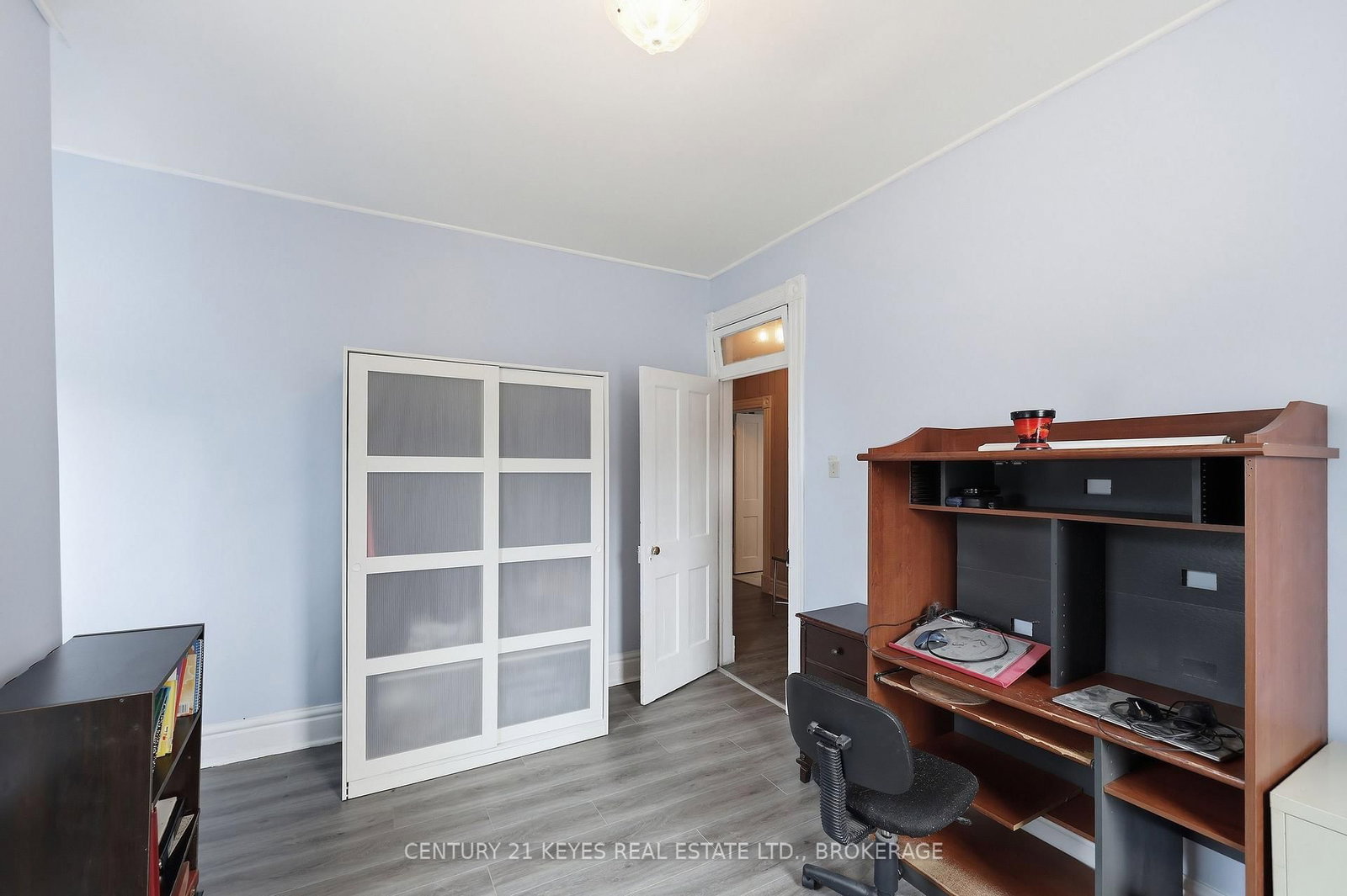 24 King St West Street W • Lansdowne Village, ON photo 40