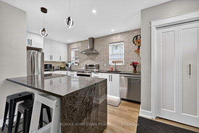 749 Duke Street — more photos
