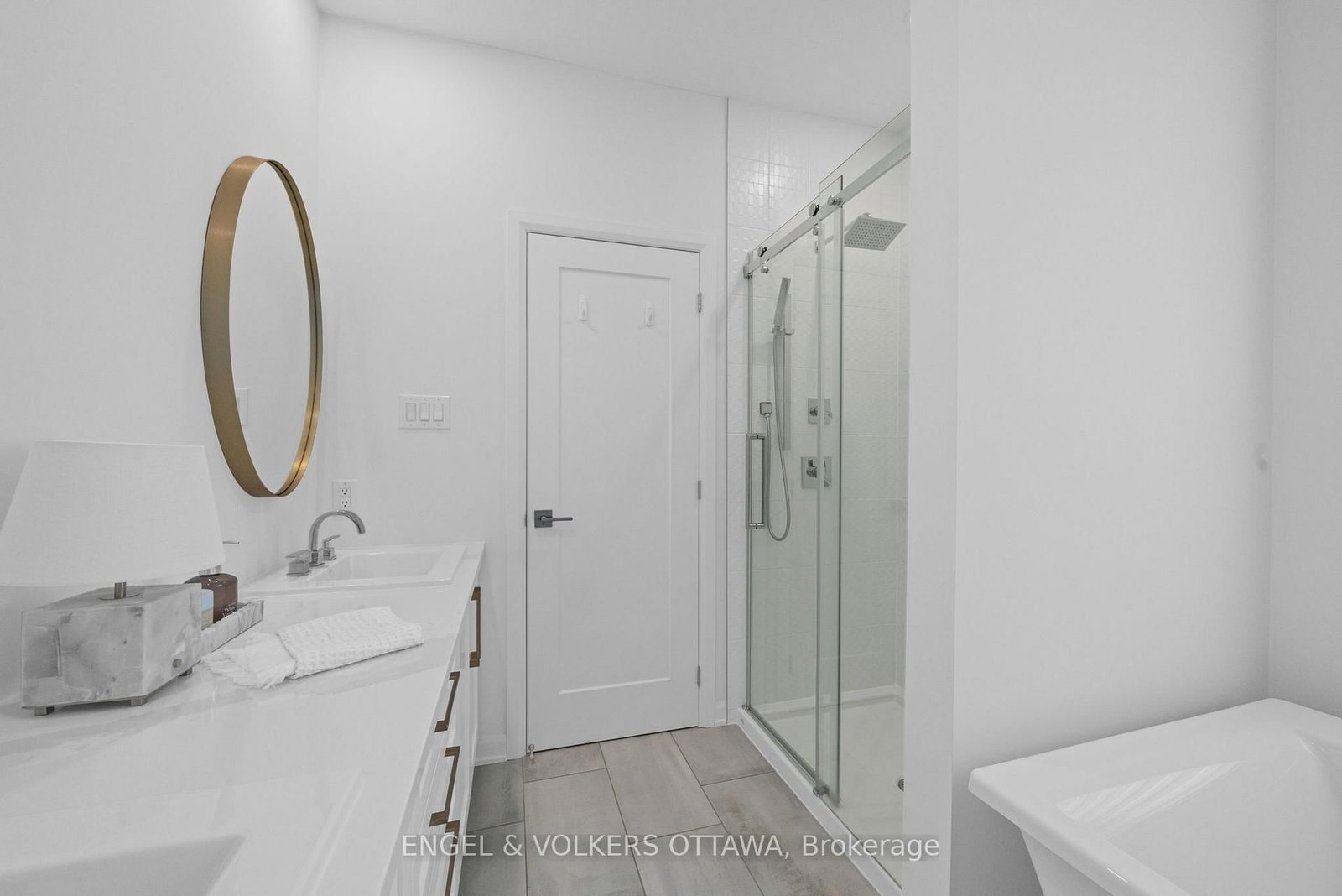 611 Ribbon Street • Manotick, ON photo 34