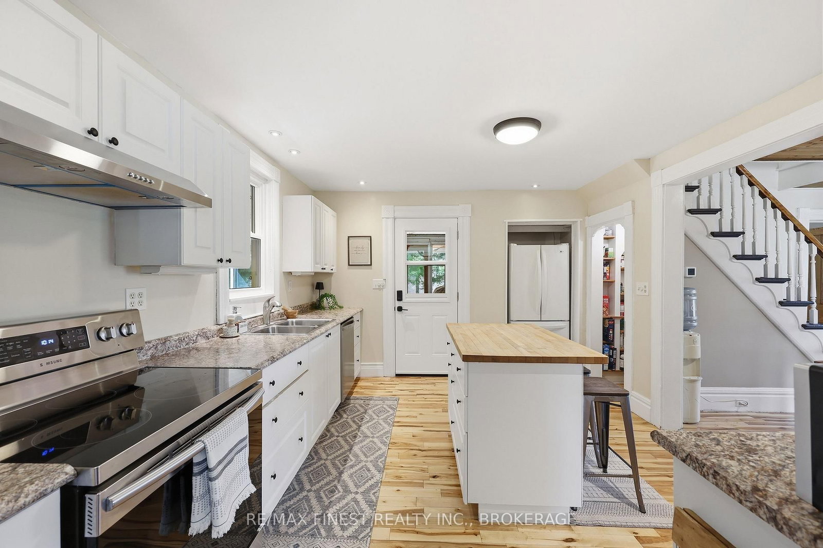 402 Jones Falls Road • Rideau Lakes, ON photo 17