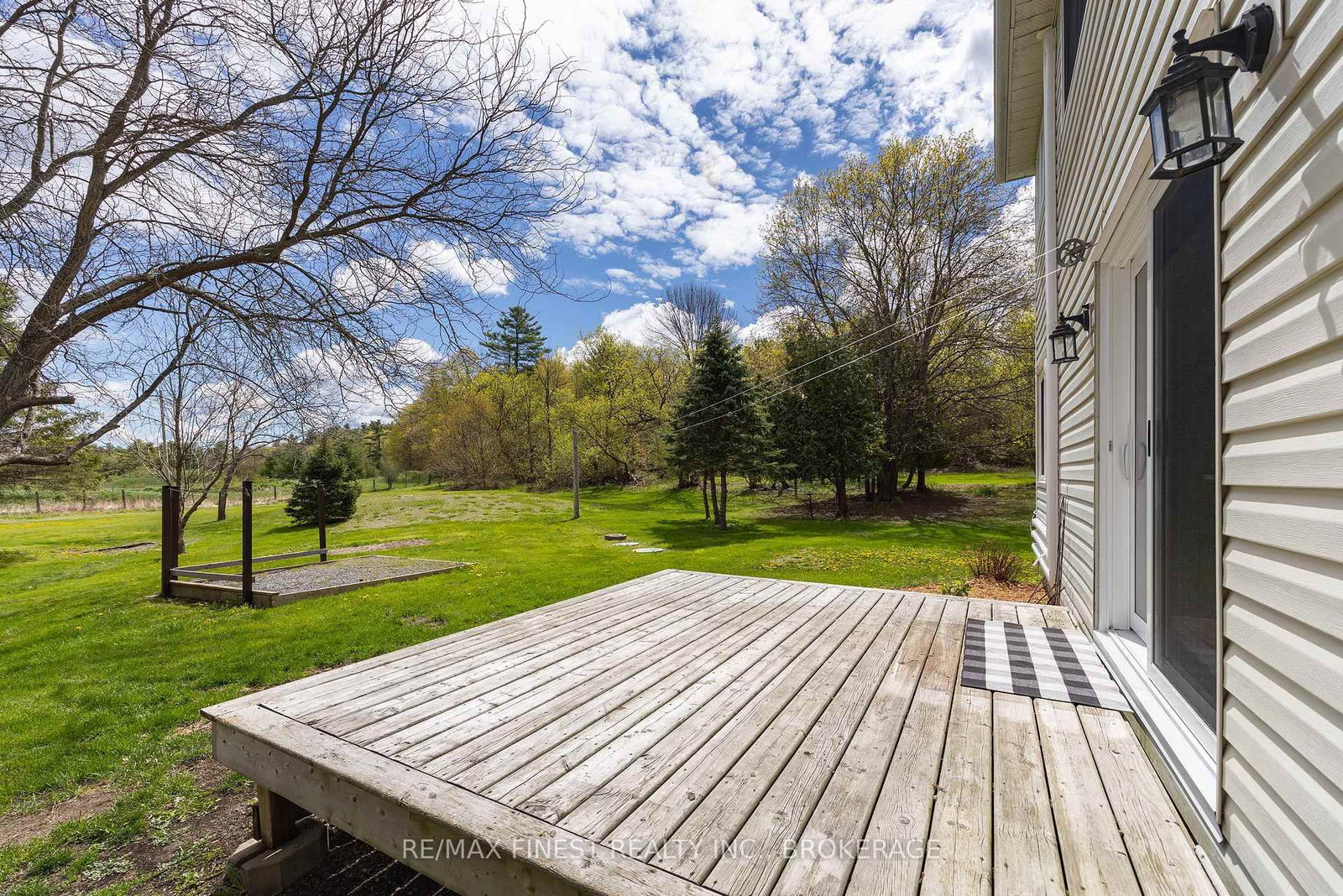 402 Jones Falls Road • Rideau Lakes, ON photo 38