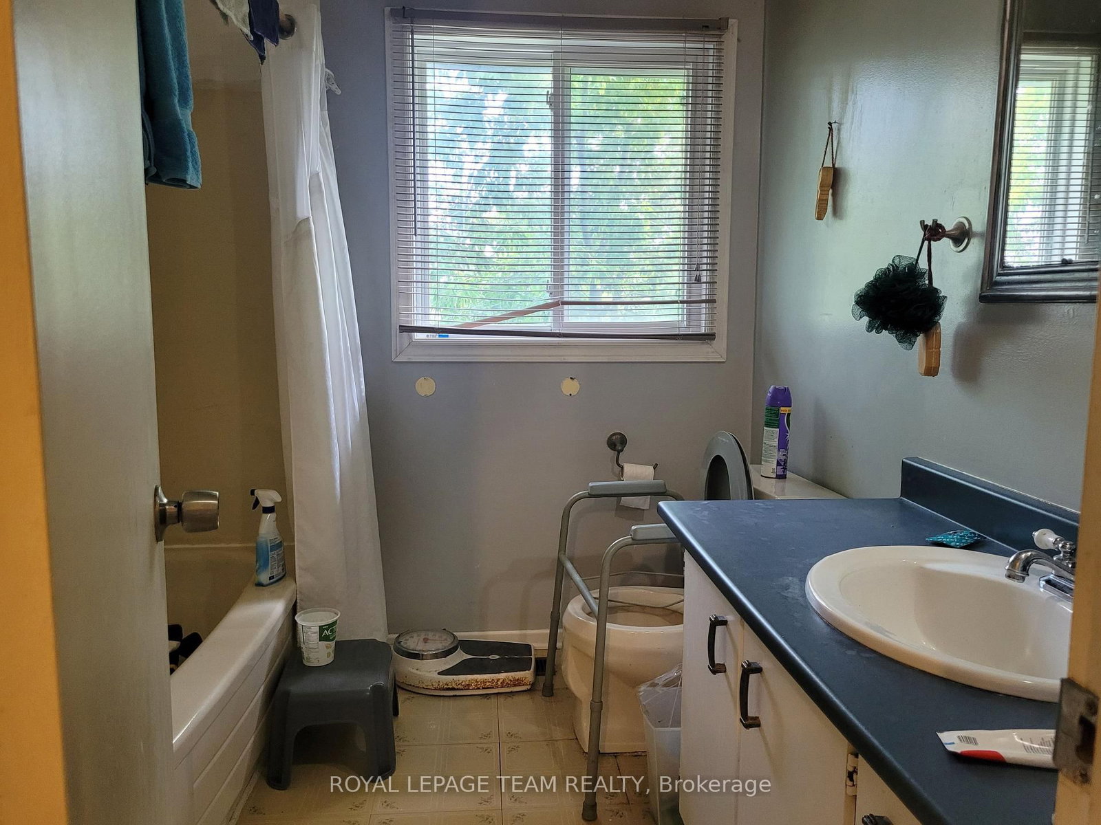 438F Moodie Drive • Ottawa, ON photo 9
