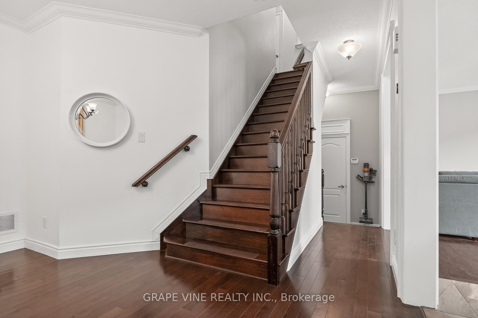 3009 FRESHWATER Way • Ottawa, ON photo 16
