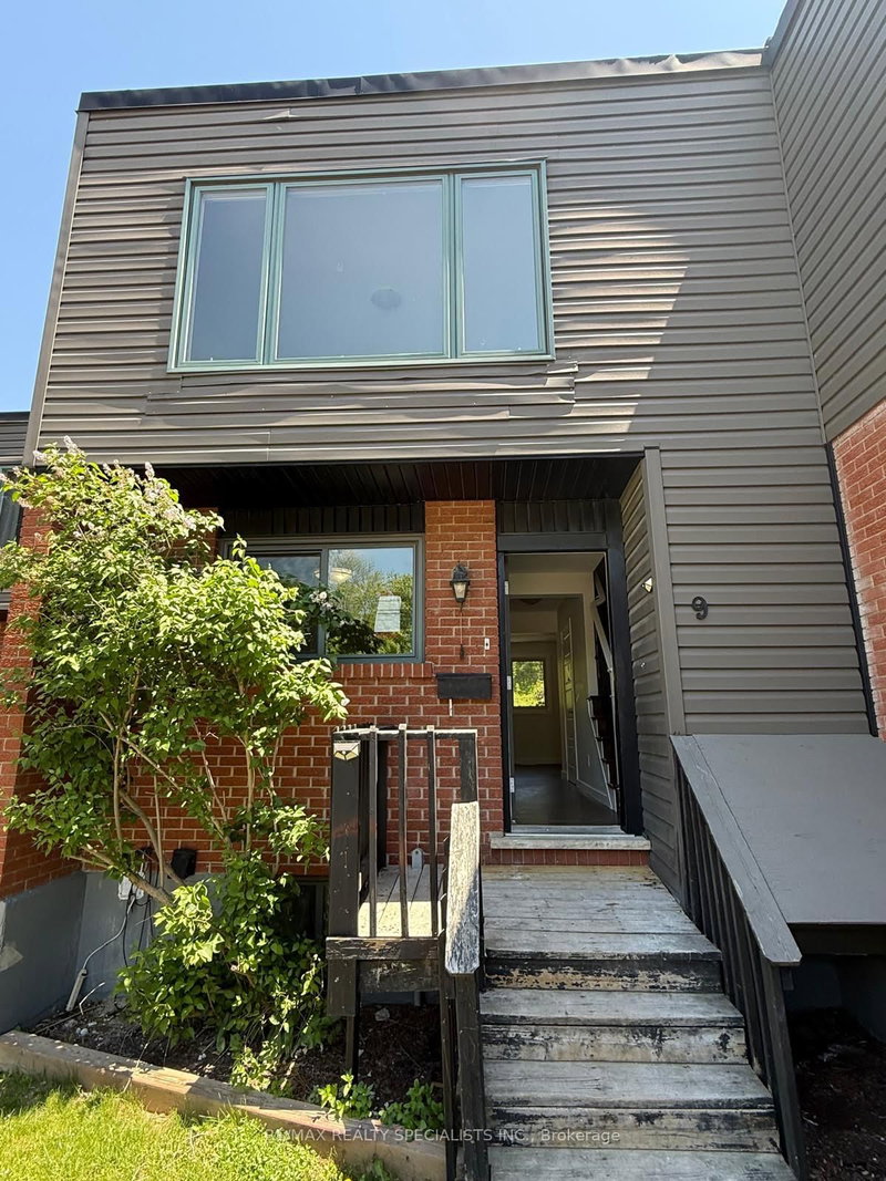 home for lease on 9-15 Scenic Drive