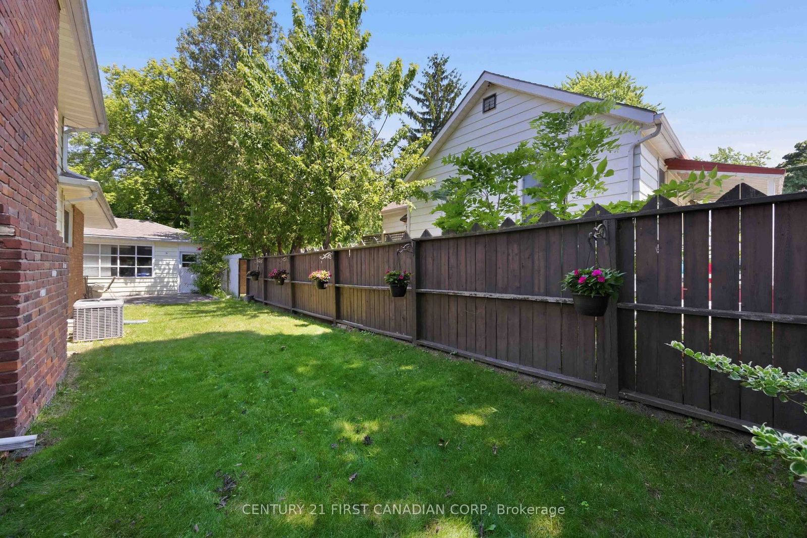184 Durand Street • Sarnia, ON photo 30
