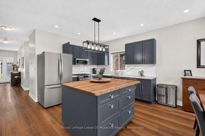 11 Braeside Crescent • Huntsville, ON photo 5