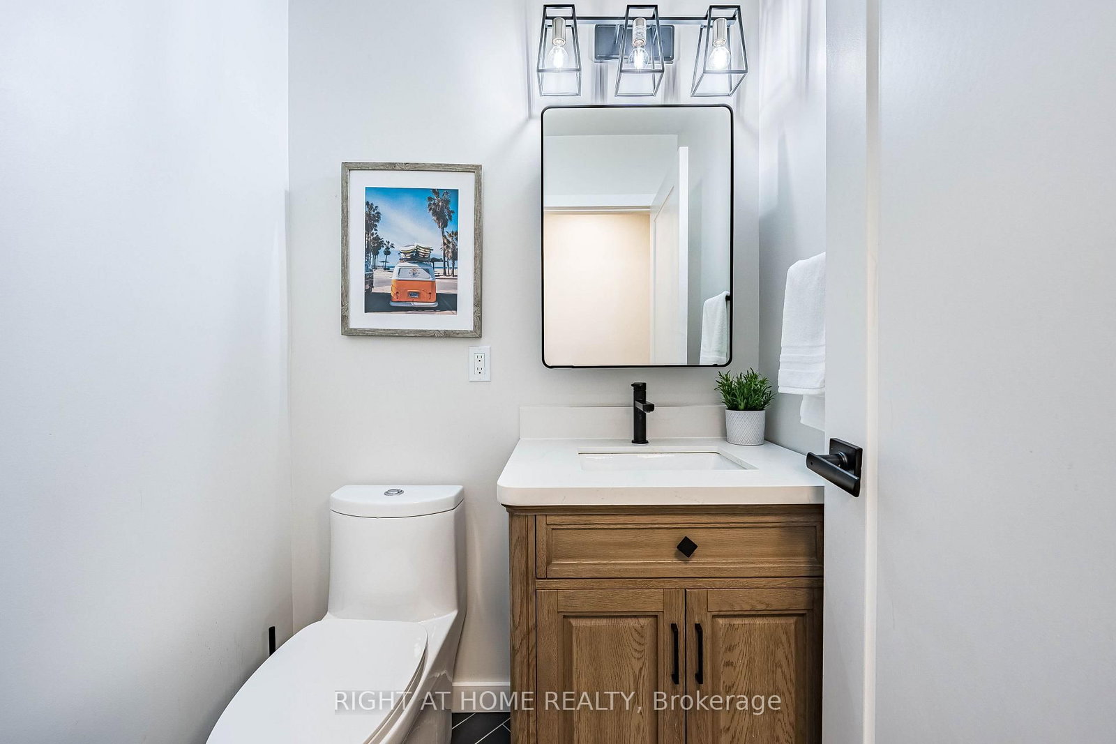 9 Hilts Drive • Hamilton, ON photo 28