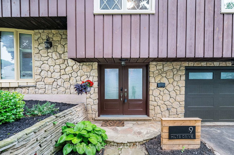 9 Hilts Drive