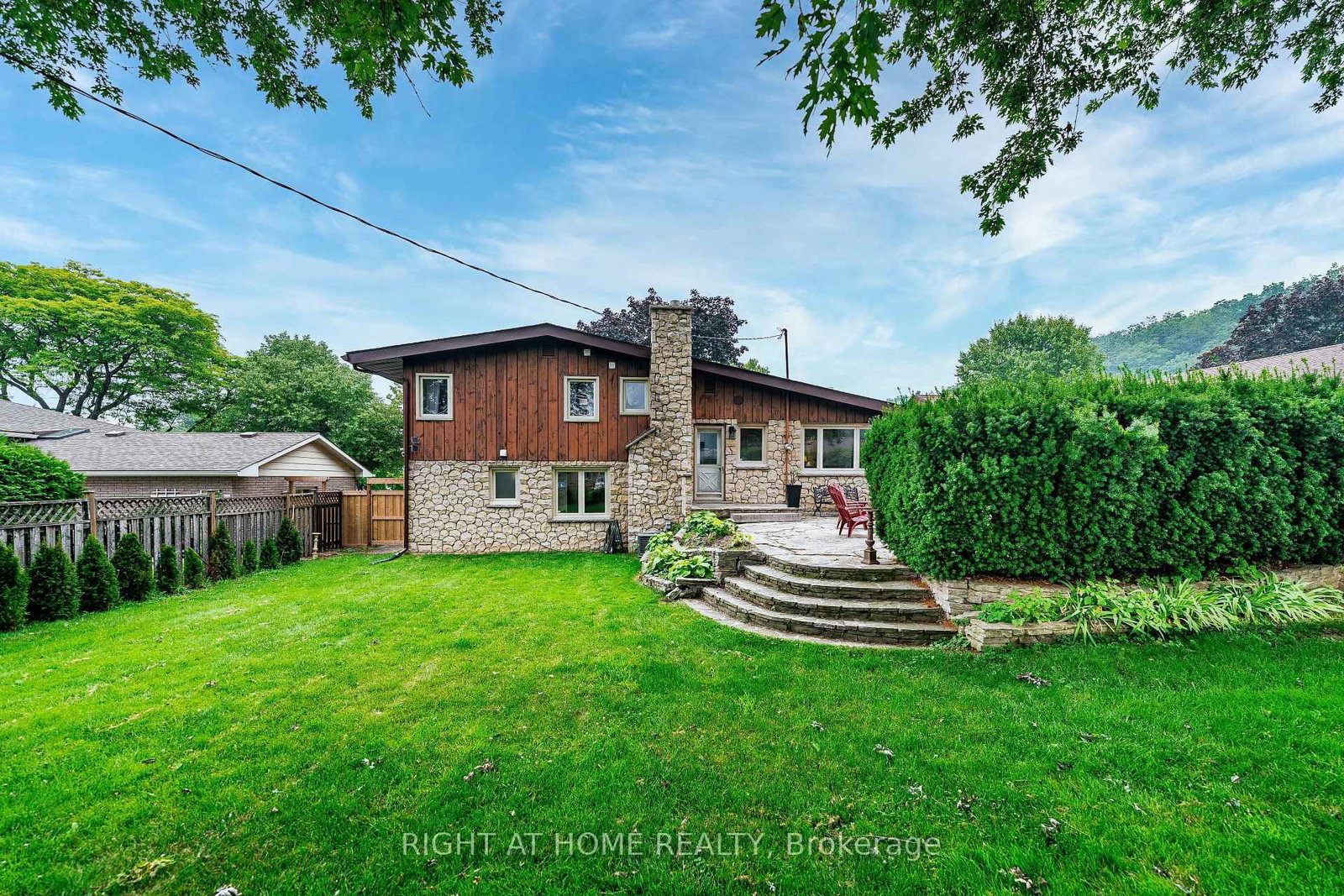 9 Hilts Drive • Hamilton, ON photo 38