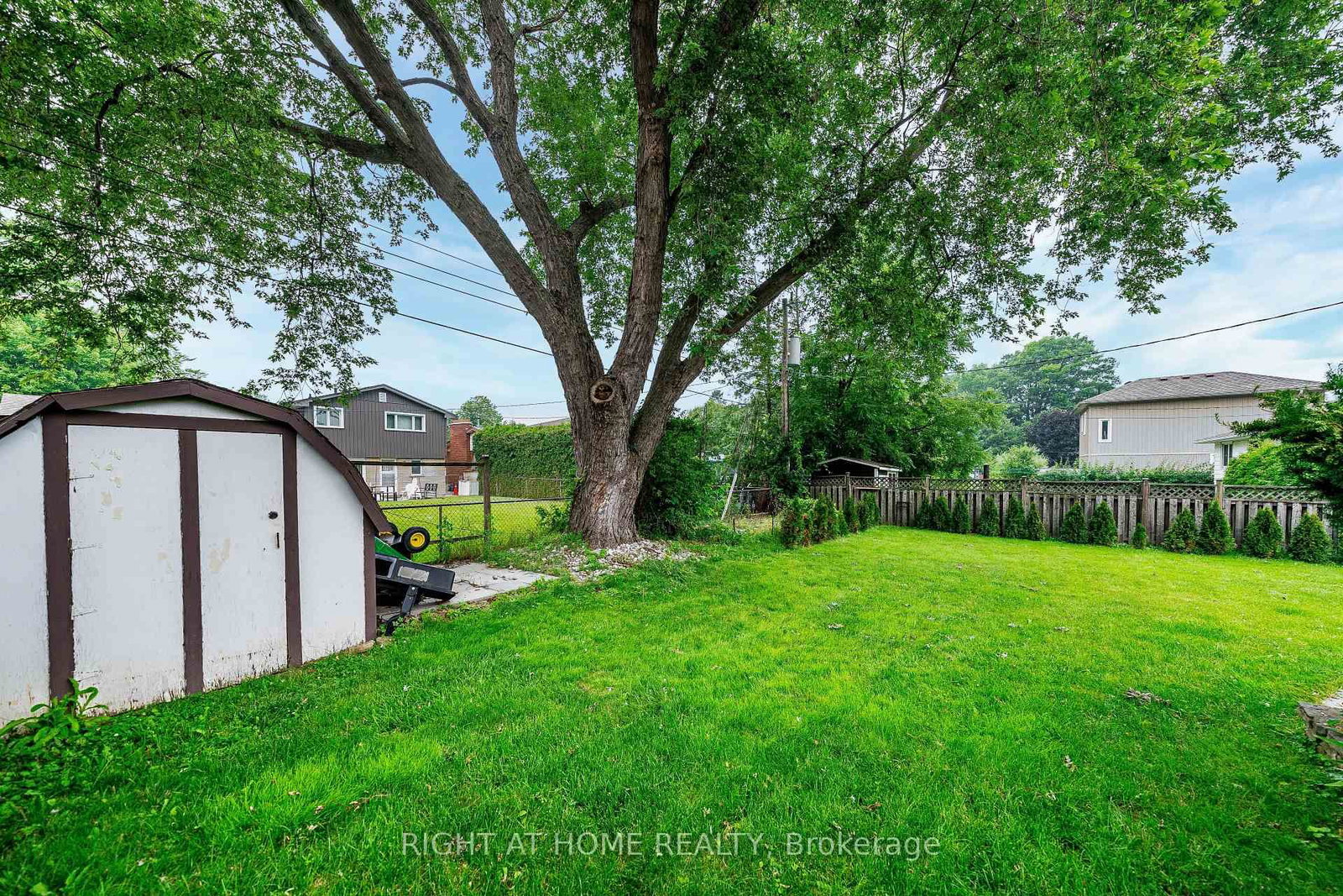 9 Hilts Drive • Hamilton, ON photo 39