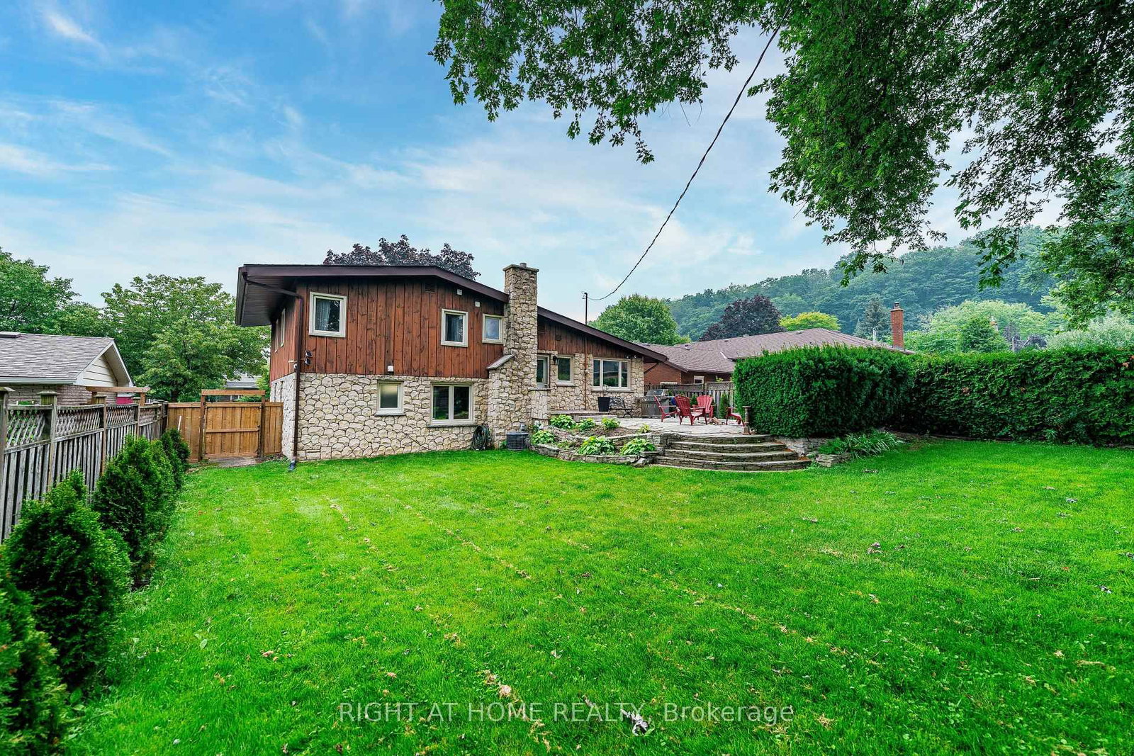 9 Hilts Drive • Hamilton, ON photo 40