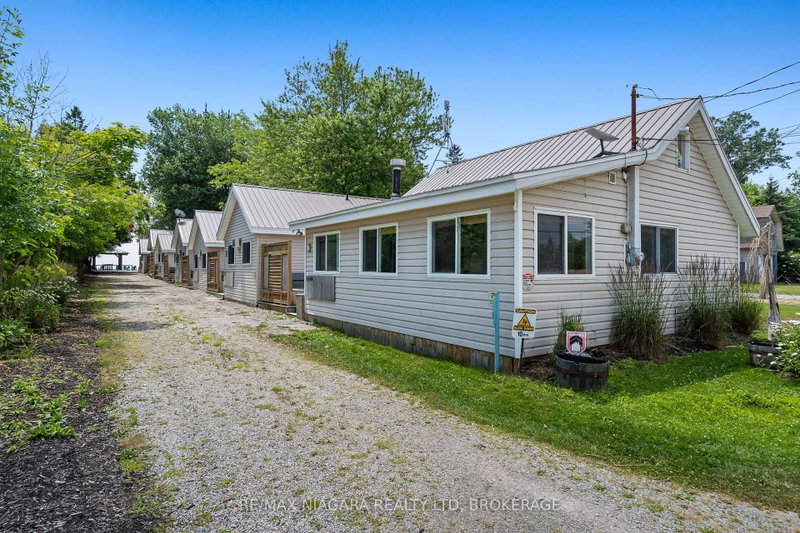 12343 Lakeshore Rd photo 3