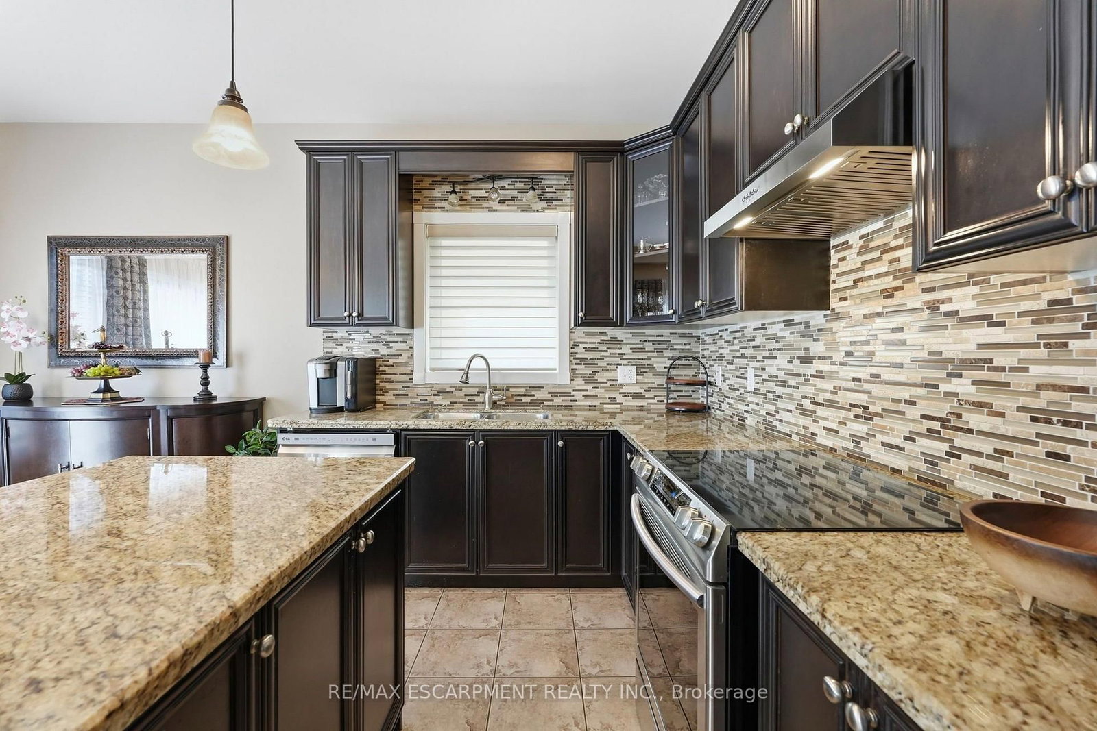 1332 Baseline Road • Hamilton, ON photo 11