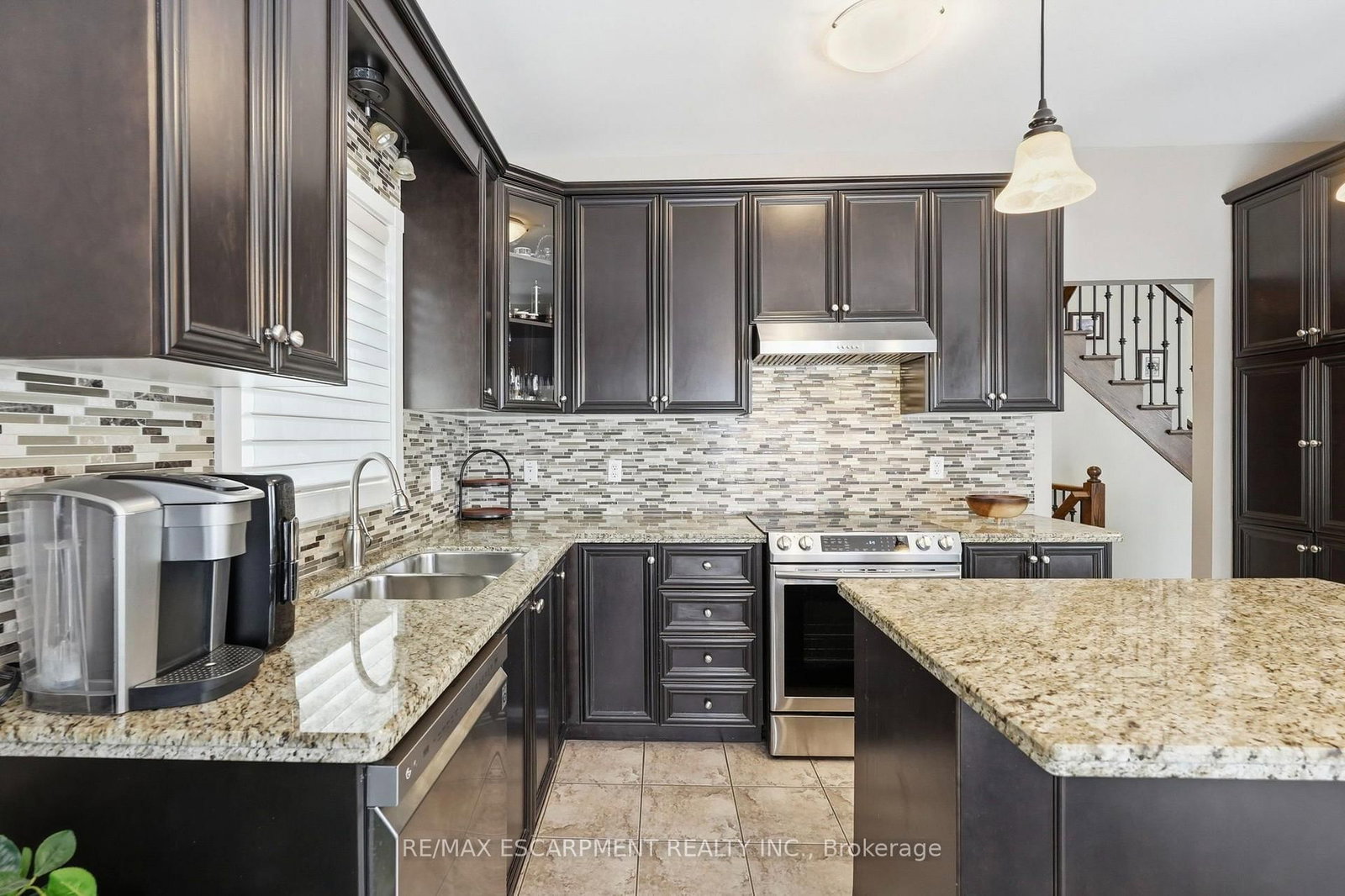 1332 Baseline Road • Hamilton, ON photo 9