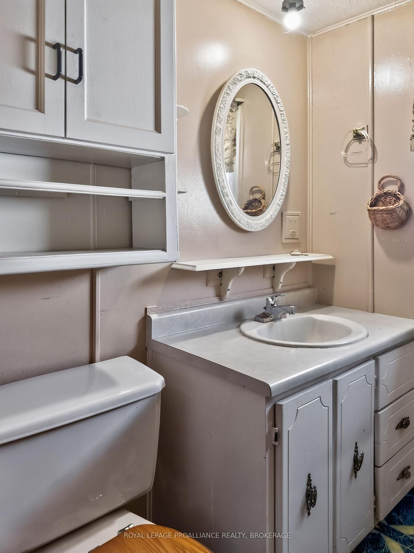 39 Worthington Way • Kingston, ON photo 14