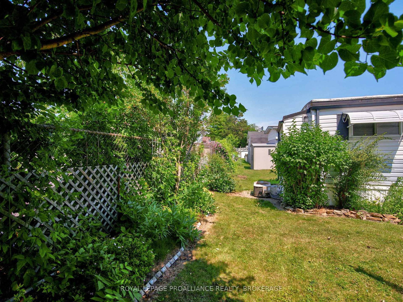 39 Worthington Way • Kingston, ON photo 22