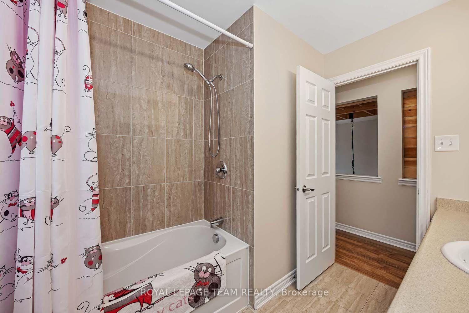 2225 Watercolours Way • Ottawa, ON photo 24