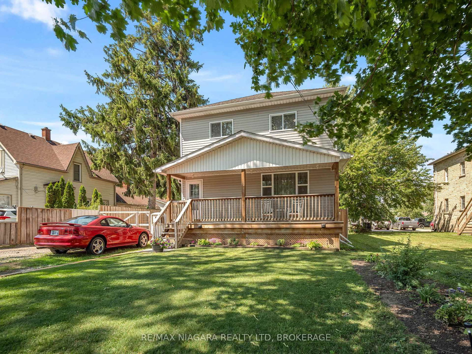 31 Murray Street • Fort Erie, ON photo 1