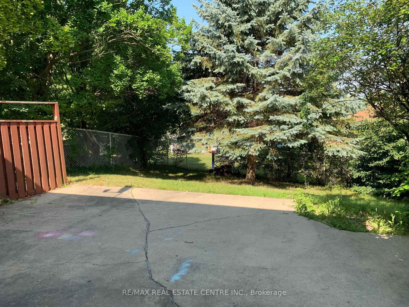 14 Sandsprings Crescent • Kitchener, ON photo 27