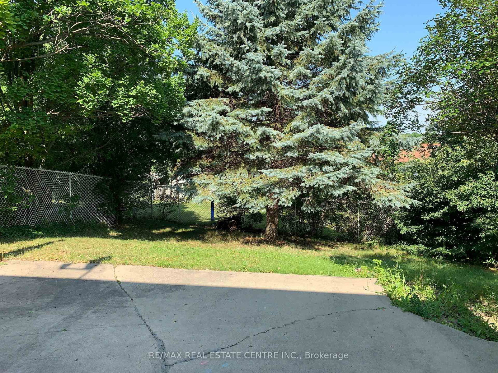 14 Sandsprings Crescent • Kitchener, ON photo 31