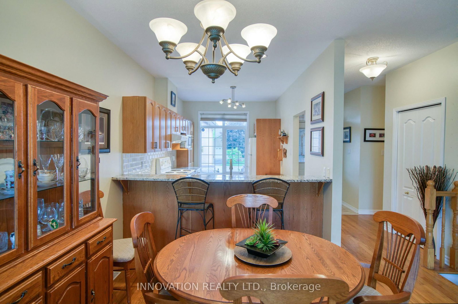 27 Eileen Crescent • Stittsville, ON photo 14