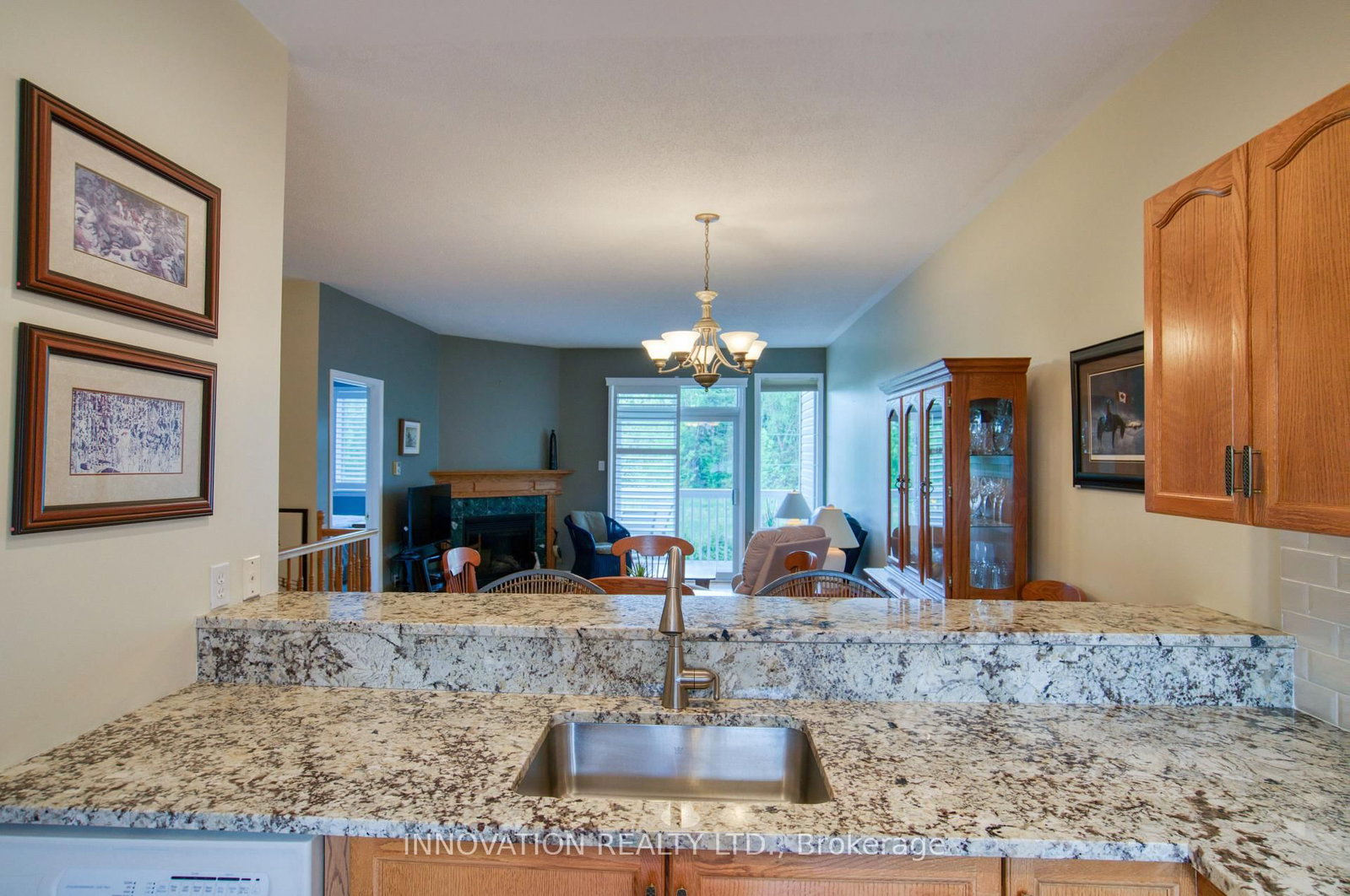27 Eileen Crescent • Stittsville, ON photo 9