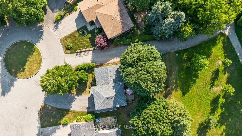 137 White Pine Crescent