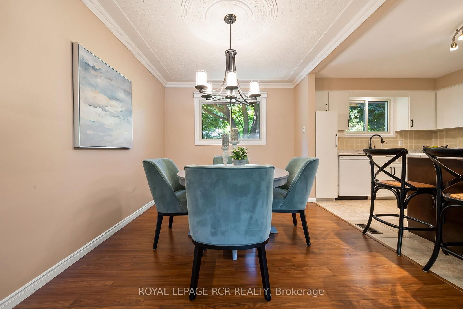 137 White Pine Crescent • Waterloo, ON photo 5