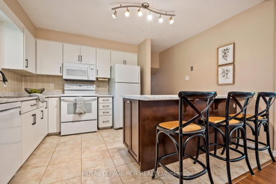 137 White Pine Crescent • Waterloo, ON photo 8
