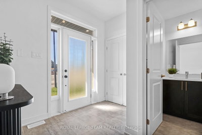 76 Big Dipper Street • Ottawa, ON photo 4