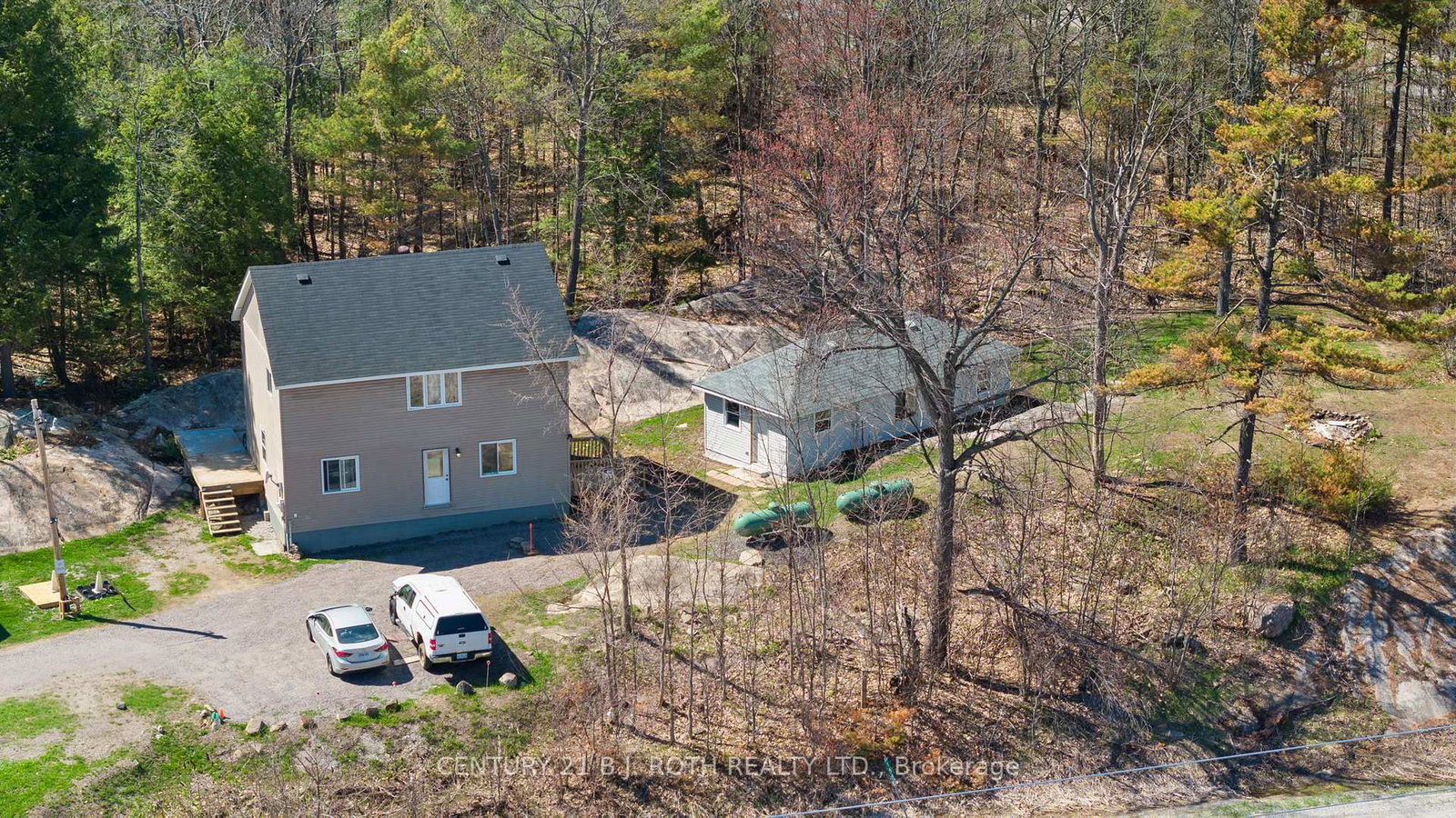 1411 Hwy 11 S • Gravenhurst, ON photo 3