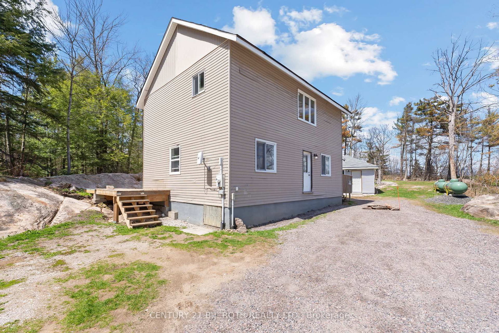 1411 Hwy 11 S • Gravenhurst, ON photo 30