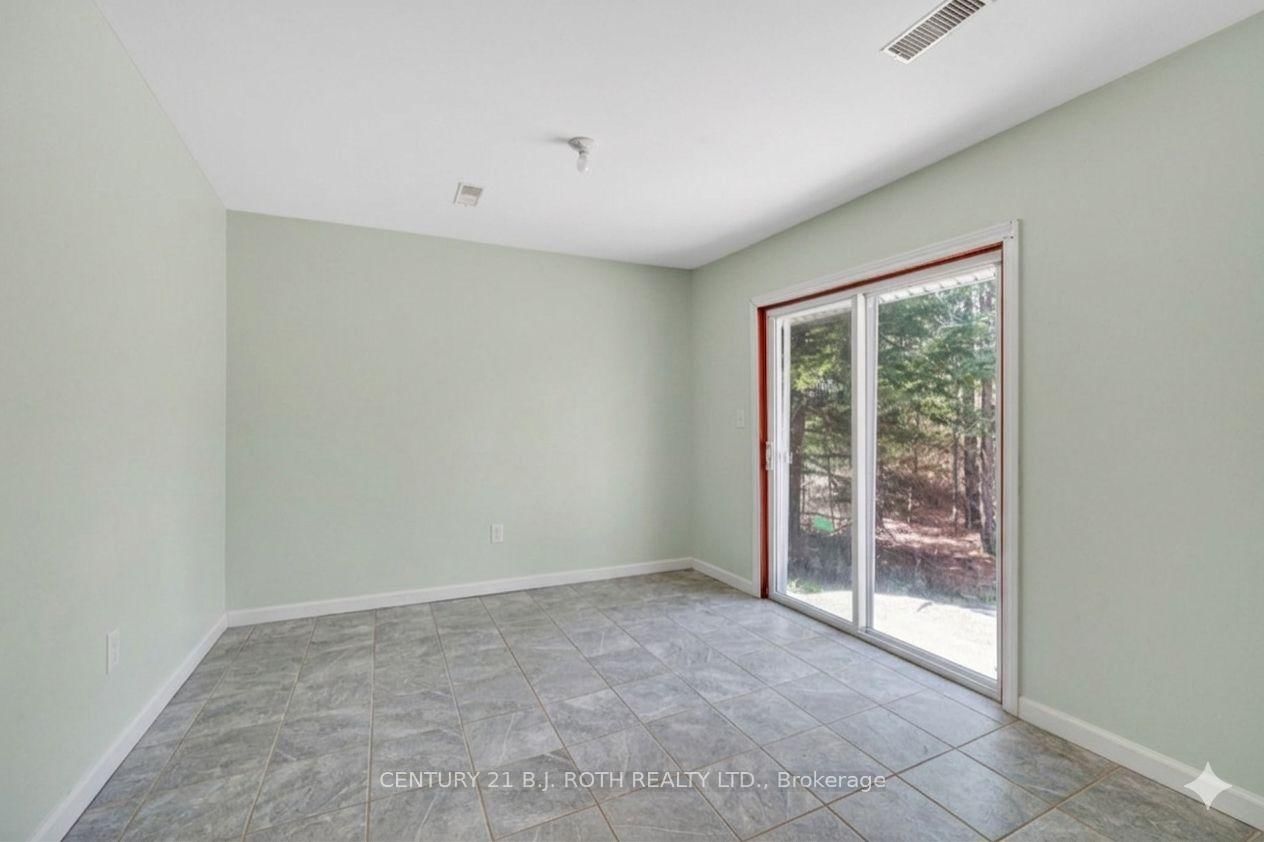 1411 Hwy 11 S • Gravenhurst, ON photo 43