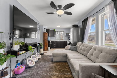 1411 Hwy 11 S • Gravenhurst, ON photo 8
