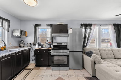 1411 Hwy 11 S • Gravenhurst, ON photo 9
