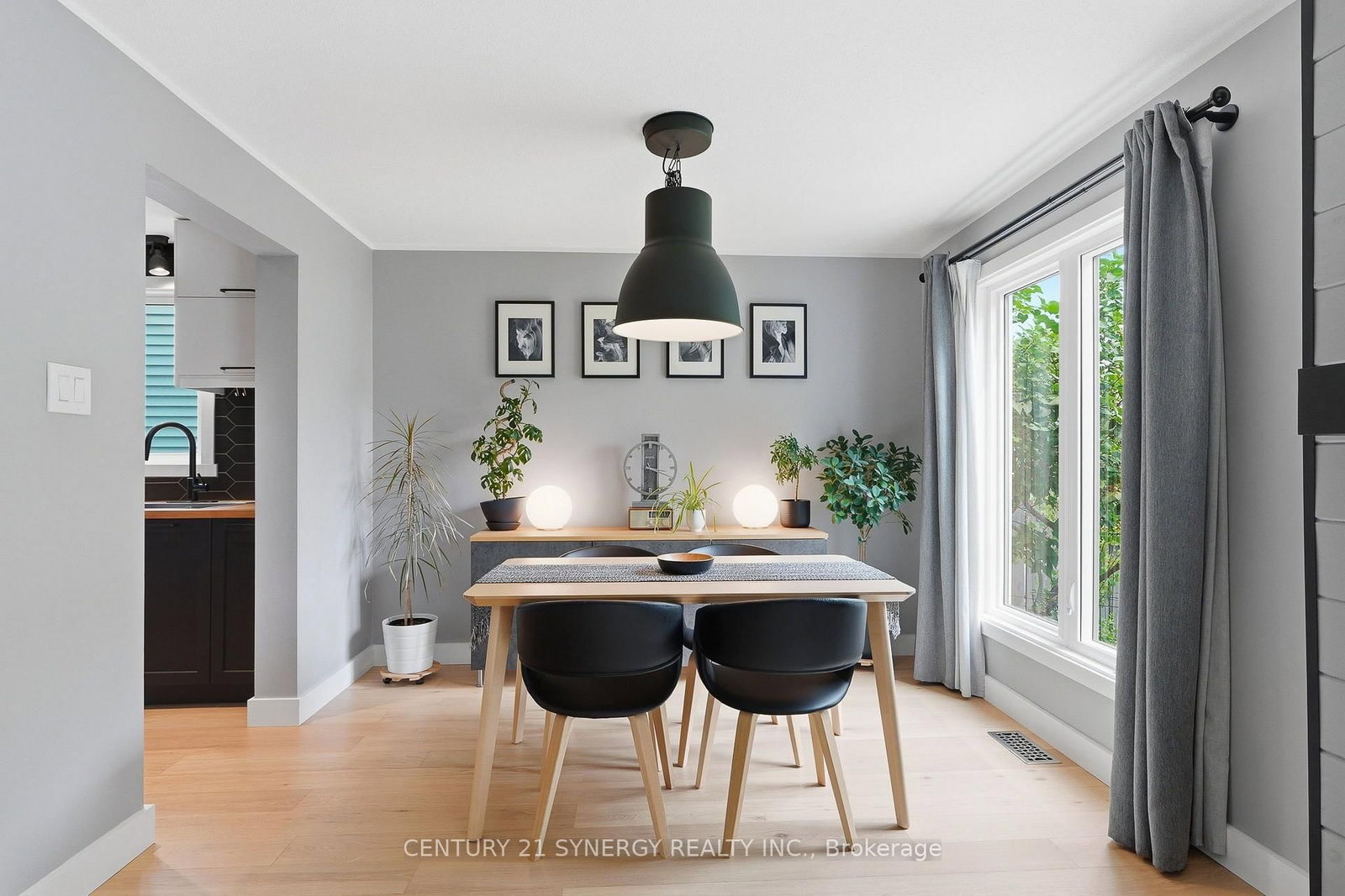 6058 Forestglen Crescent • Ottawa, ON photo 10